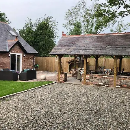Dove Nest Blackpool Holiday home