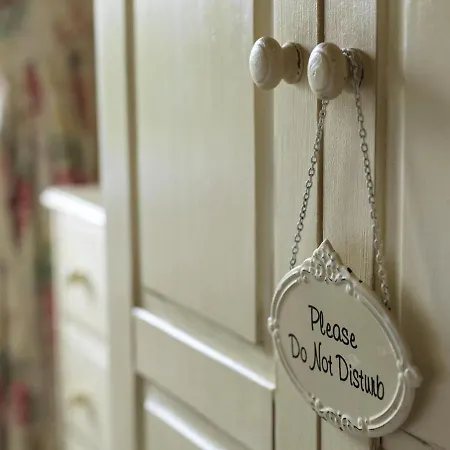 Guest house Howarth House 4*