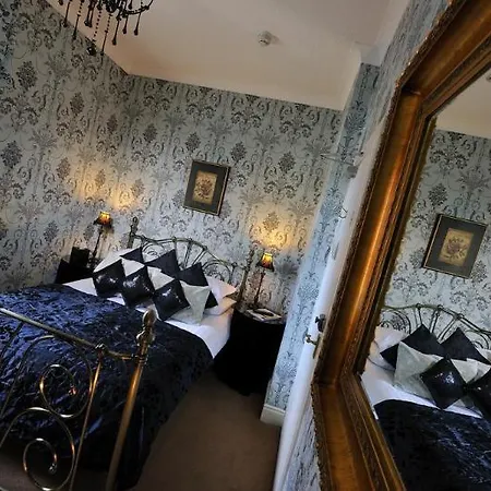 Howarth House Guest house 4*