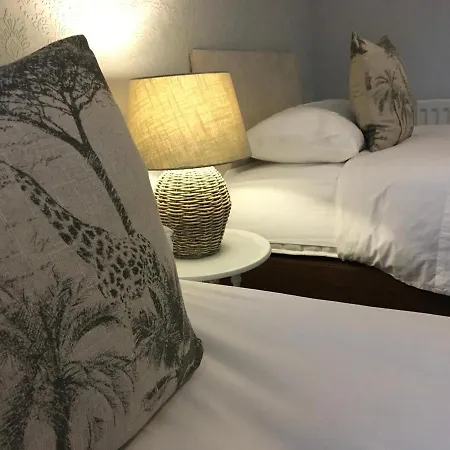 Mode - The Old School House Apartment *