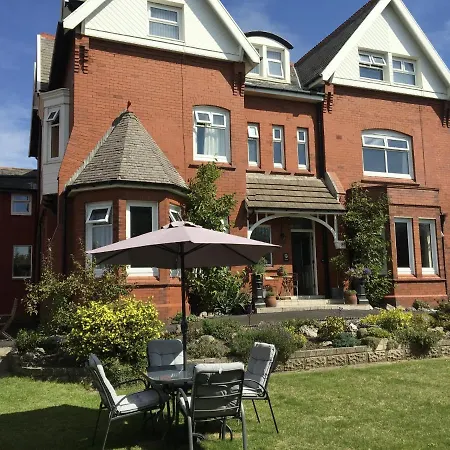 Mode - The Old School House Apartment *