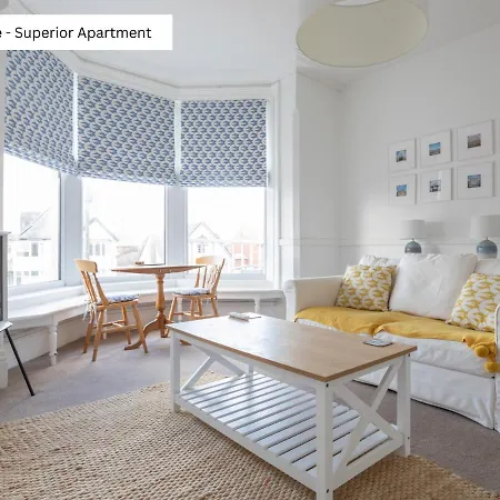 Apartment The Chymes Flats *