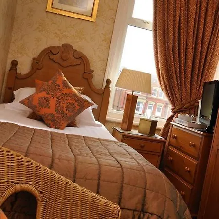 Howarth House Guest house 4*