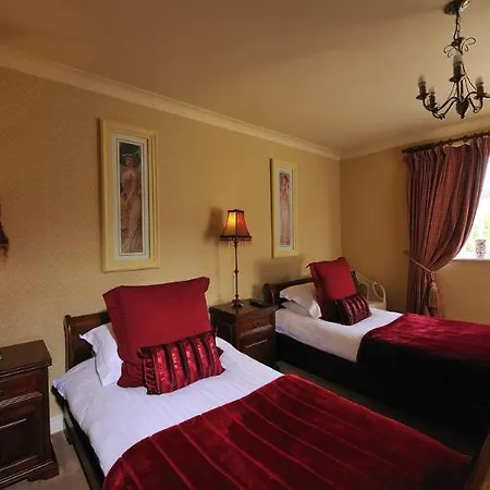 Howarth House Guest house 4*