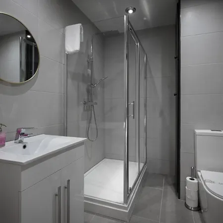 Bentinck By Sasco Apartments, Holiday home