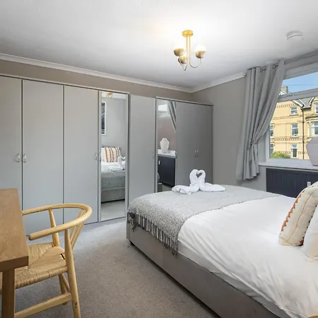 Bentinck By Sasco Apartments, Holiday home