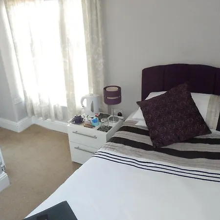 The Monarch Bed & Breakfast Lytham St Annes