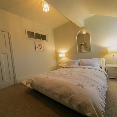 Apartment 107a - 3 Double Bedrooms Lytham St Annes