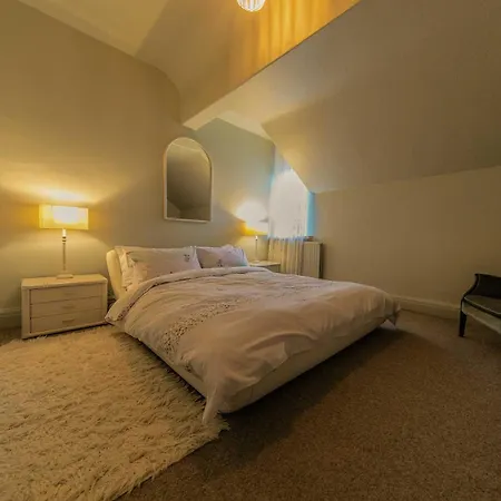 Apartment 107a - 3 Double Bedrooms Lytham St Annes