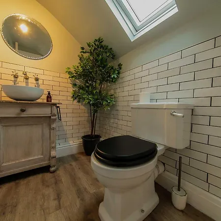 107a - 3 Double Bedrooms Apartment