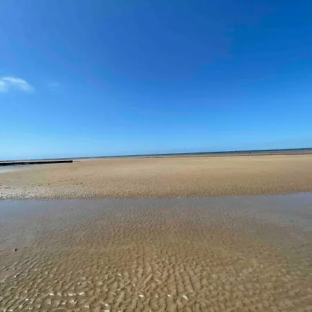 Lovely 1 Bed Spacious In Flat 2 * Lytham St Annes