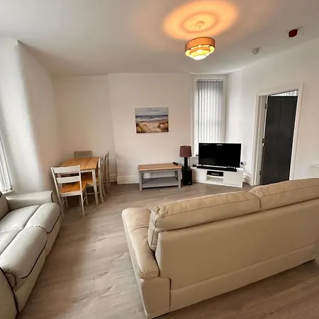 Lovely 1 Bed Spacious In Flat 2