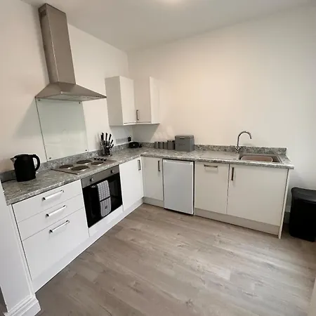 Lovely 1 Bed Spacious In Flat 2 * Lytham St Annes