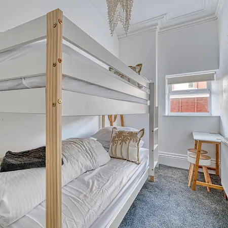 Fairhaven View By Guestz Apartment *