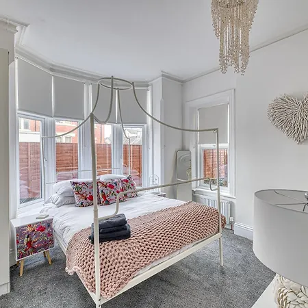 Fairhaven View By Guestz Apartment *