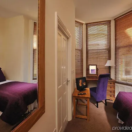 Howarth House 4* Lytham St Annes