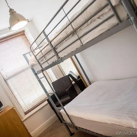 Howarth House Guest house 4*