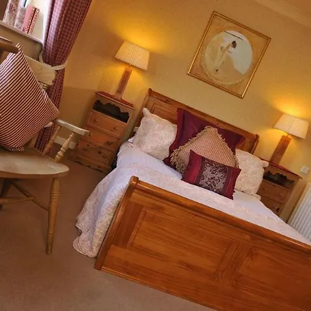 Howarth House 4*