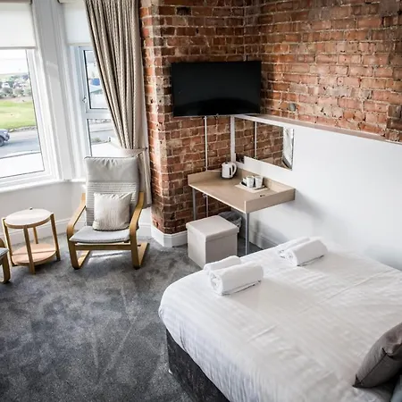 The Carlton Bed & Breakfast Lytham St Annes