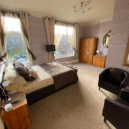 Bed & Breakfast The Fairmile