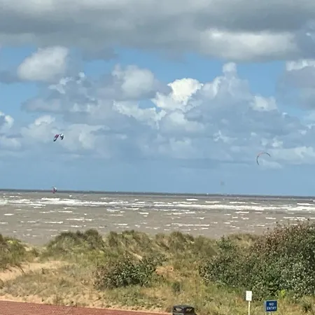 Lookout - Sea Views * Lytham St Annes