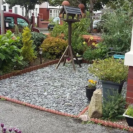 Bed & Breakfast Esjays At Knowles House 3*