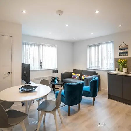 Apartment Charles Alexander Short - Windmill House Lytham St Annes