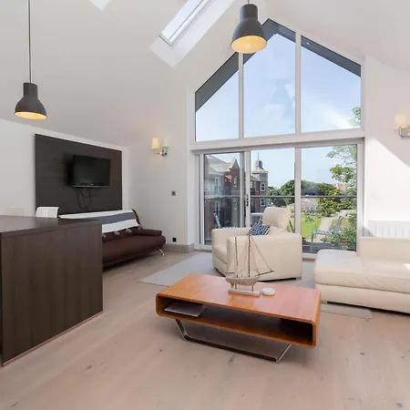 Apartment Charles Alexander Short - Pavilion View *
