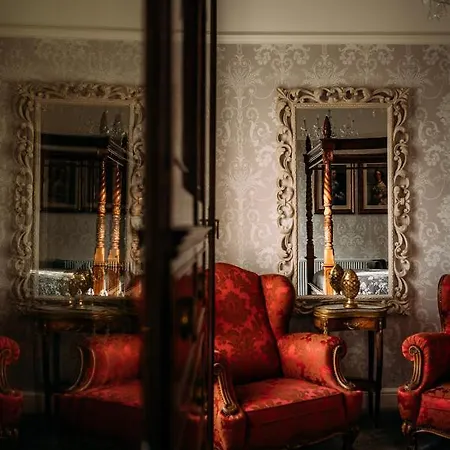 Inn The Queens Lytham St Annes