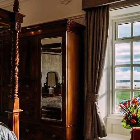 Inn The Queens Lytham St Annes