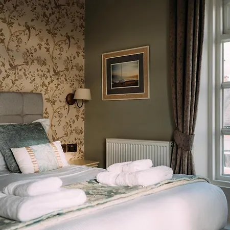 Inn The Queens Lytham St Annes