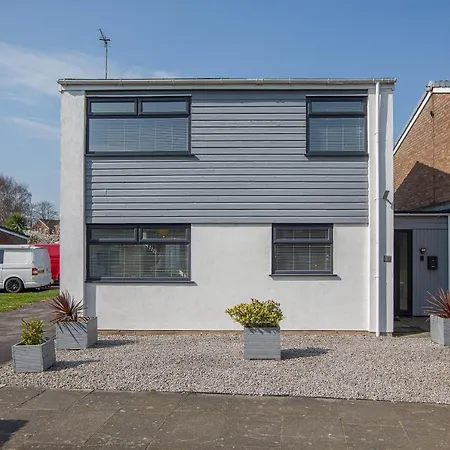 Avella Holiday home *