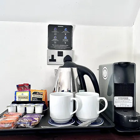 Bed & Breakfast Mode St Annes 4*