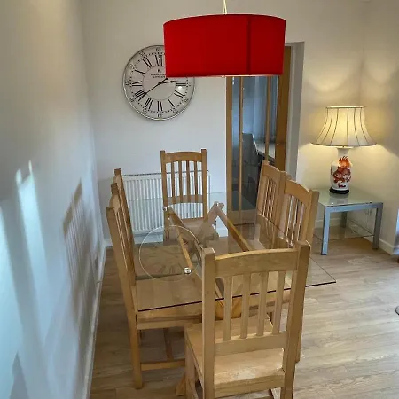 Holiday home 'sounion' - Fabulous, Spacious Modern House With Large Private Garden In Leafy Lytham