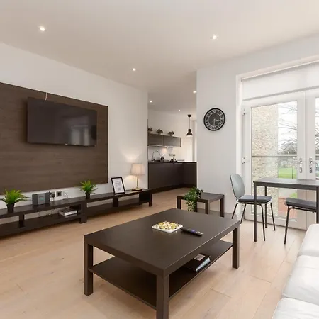 Apartment Charles Alexander Short - Pavilion View Lytham St Annes