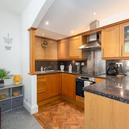 Apartment Charles Alexander Short - Clifton Drive Retreat Lytham St Annes