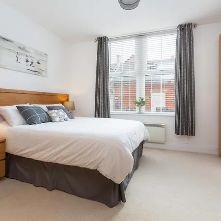 Charles Alexander Short - Clifton Drive Retreat * Lytham St Annes