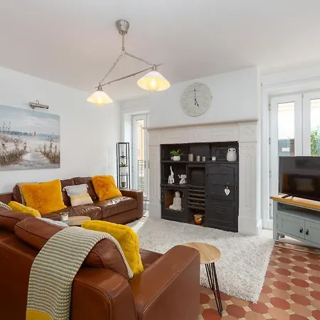 Charles Alexander Short - Clifton Drive Retreat