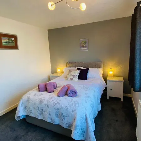 The Bungalow A Tranquil 3 Bedroom Close To Beach Holiday home