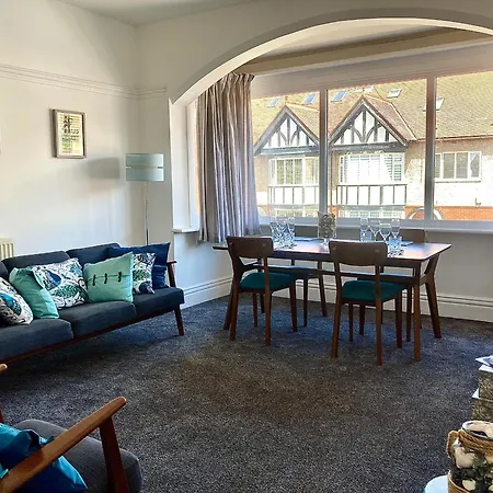 62 Park Road * Lytham St Annes