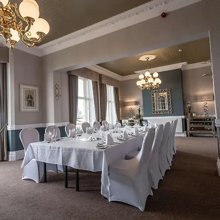 Glendower Hotel, Bw Signature Collection Hotel 3*