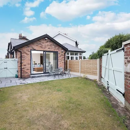 The Old Saddlery Holiday home Lytham St Annes