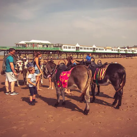 Lytham * Lytham St Annes