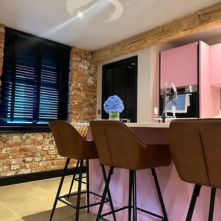 Attic Lytham Apartment Lytham St Annes