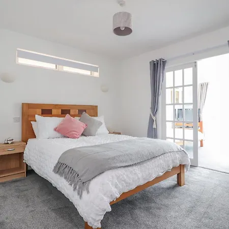 Sea La Vie Holiday home Lytham St Annes