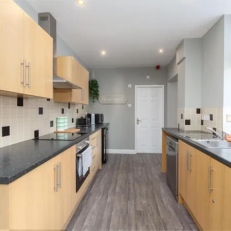 Apartment Ashton Mews With Free Parking Lytham St Annes
