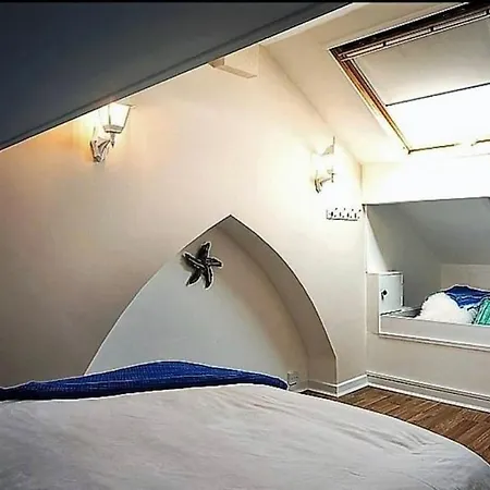 Sunny Seaside House Lytham Centre Sleeps 8 Holiday home *