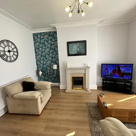 Apartment Spacious One Bedroom In Location