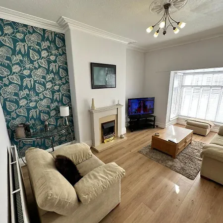 Spacious One Bedroom In Location Apartment Lytham St Annes