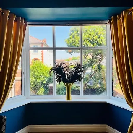 Holiday home Lovely, Sunny House, By The & Centre! Lytham St Annes